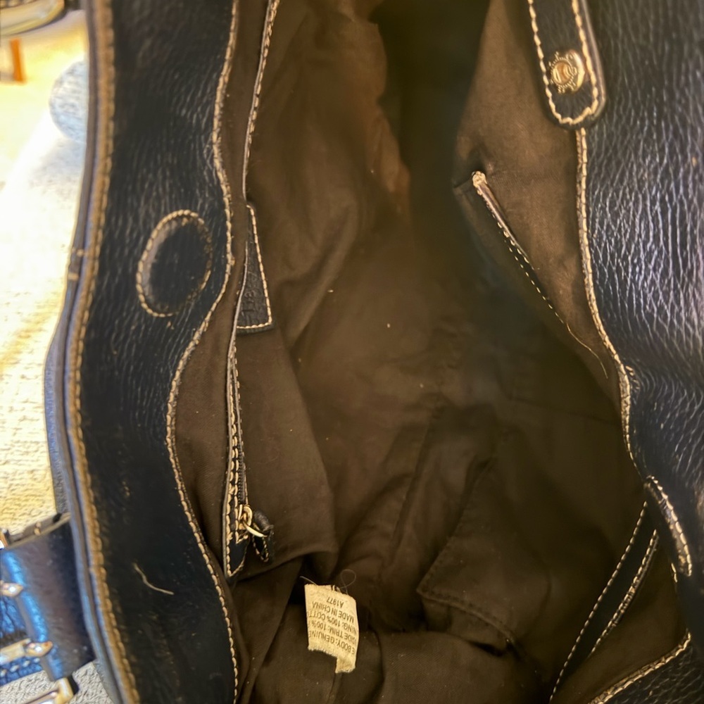 Tignanello - vintage deep blue pebbled leather shoulder bag 11x7 and charm - Picture 9 of 13